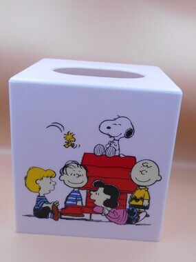PEANUTS SNOOPY SQUARE TISSUE BOX COVER DECORATIVE NWT RARE HTF